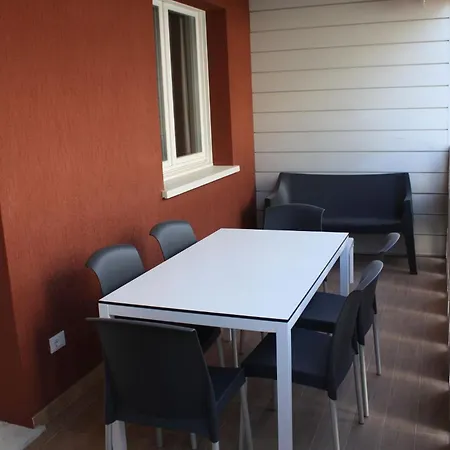 Cozy Flat With Sea View Balcony * Lignano Sabbiadoro